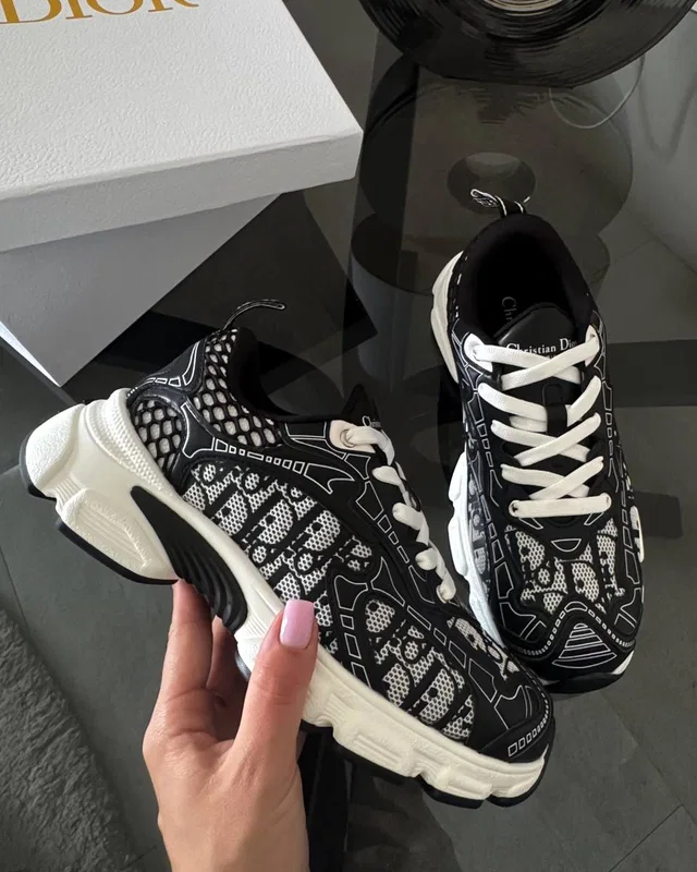 Dior Chrono Sneaker — головне фото товару