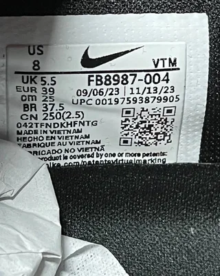 Nike Air Max DN 'Black Metallic Grey' Nike DV3337 006 — головне фото товару