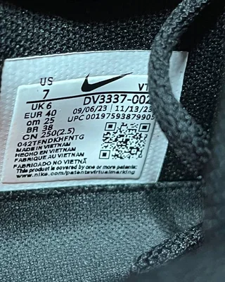Nike Air Max DN 'Black Metallic Grey' Nike DV3337 006 — головне фото товару