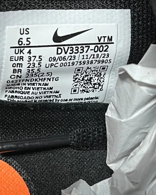 Nike Air Max DN 'Black Metallic Grey' Nike DV3337 006 — головне фото товару
