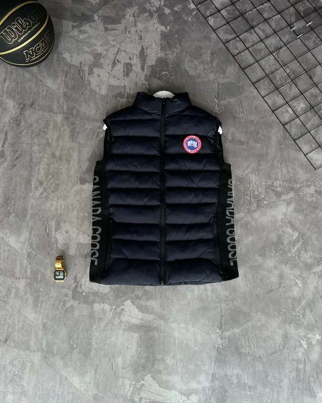 Жилет Canada Goose — головне фото товару