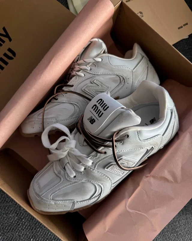 Miu Miu NB x Miu White Vintage — головне фото товару