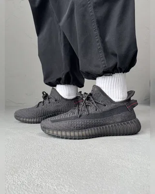 Adidas Yeezy V2 Black Reflective — головне фото товару