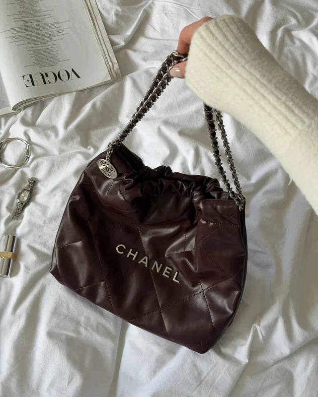 Chanel 22 Handbag Burgundy with Silver Hardware 30 x 30 x 8 — головне фото товару