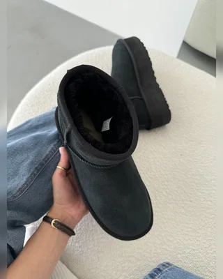 UGG Classic Mini Platform XL Black — головне фото товару