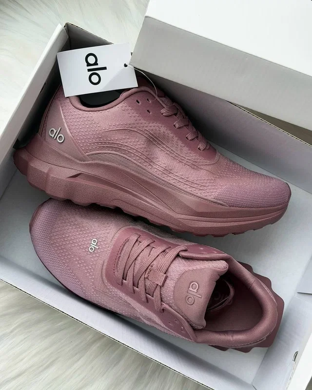 ALO Yoga Runner Pink — головне фото товару