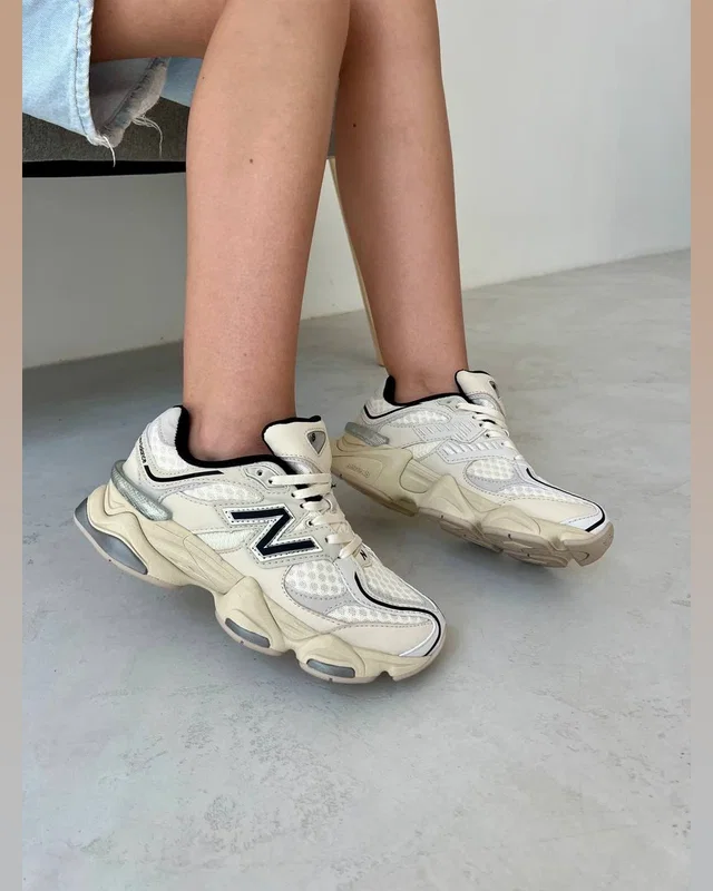 New Balance 9060 беж — головне фото товару