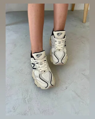 New Balance 9060 беж — головне фото товару