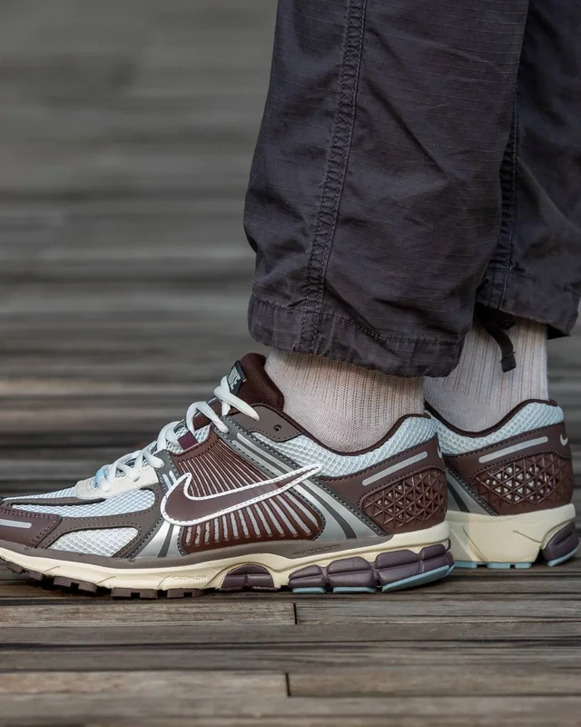 Nike Zoom Vomero 5 Climacool Brown — головне фото товару