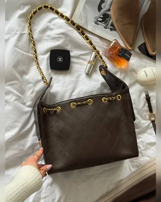 Chanel 25 Small Handbag Brown Gold — головне фото товару