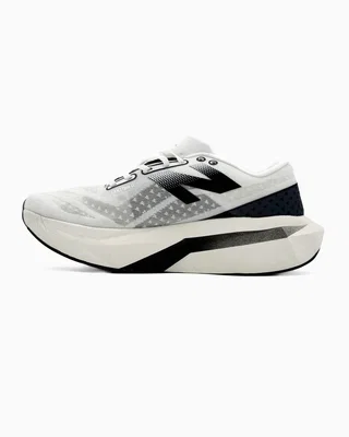 New Balance SC Elite V4 White Black — головне фото товару