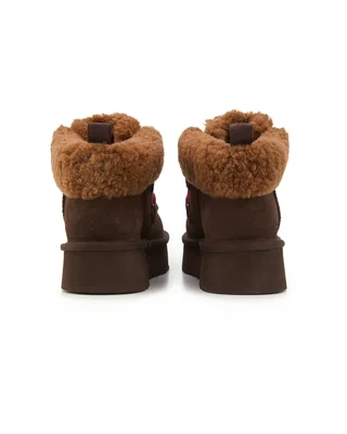 UGG Funkarra Cabin Cuff Brown — головне фото товару