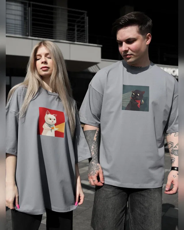 Sane Футболка сіра (принт коти світло ) — головне фото товару