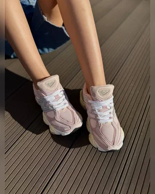 New Balance 9060 white pink — головне фото товару