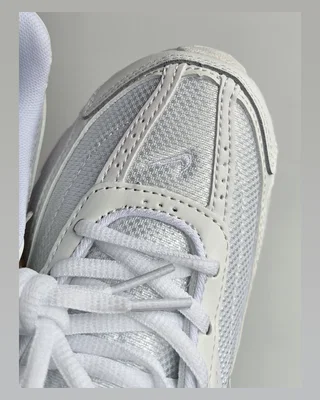 Nike Initiator • White • — головне фото товару