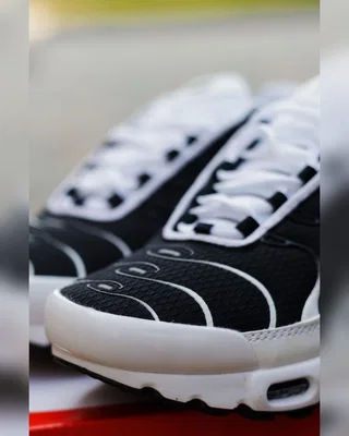 Nike Air Max TN • White Black • — головне фото товару