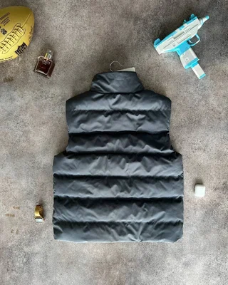 Жилет Moncler — головне фото товару