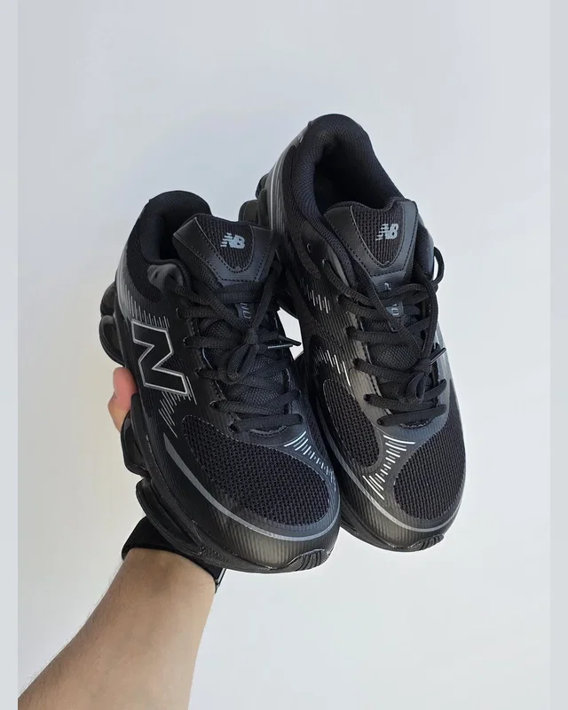 New Balance 2000 • Black • — головне фото товару