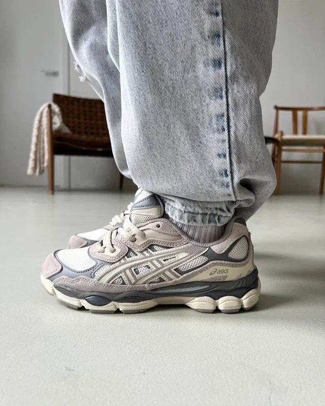 Asics gel nyc white grey — головне фото товару