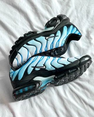Nike Air Max Plus 'Blue Gradient' FQ0204-010 — головне фото товару