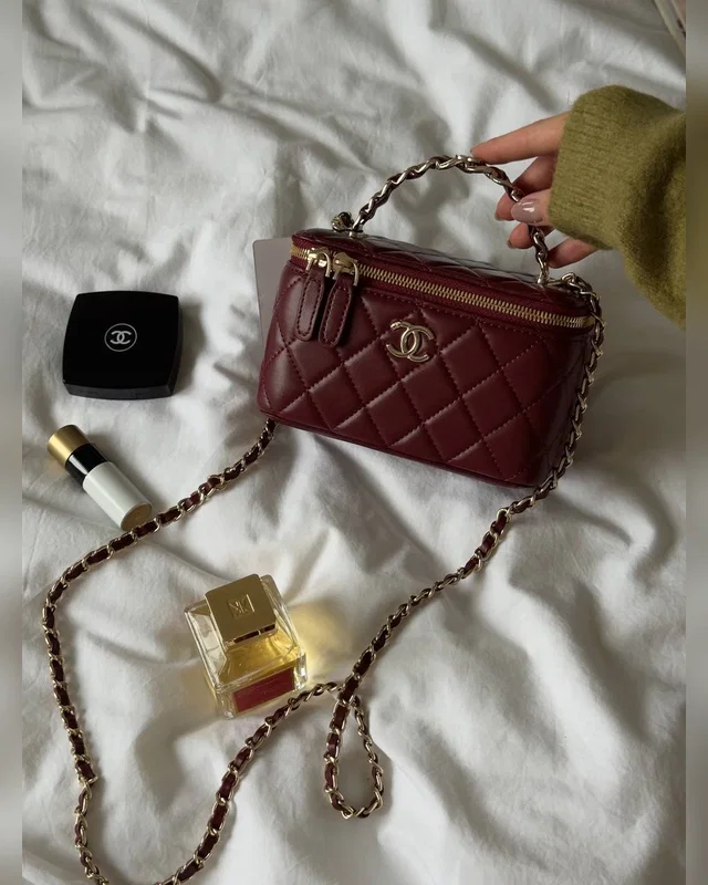 Chanel Classic Burgundy Lambskin Pearl Crush Vanity Bag Gold 17 х 11 х 8 — головне фото товару