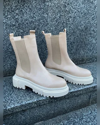 McQueen Beige Fur — головне фото товару