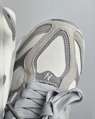 New Balance 9060 Gore Tex • Light Gray White • — головне фото товару