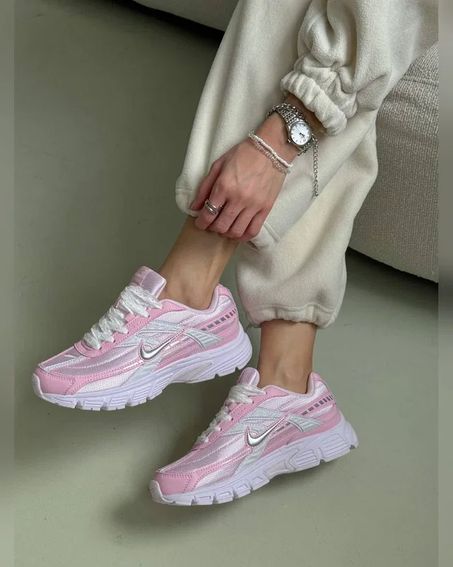 Nike Initiator Pink — головне фото товару