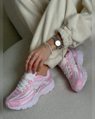 Nike Initiator Pink — головне фото товару