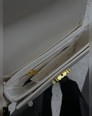 Celine Teen Triomphe Bag Cream in Shiny Calfskin [оригінальна коробка] 18 x 14 x 5 — головне фото товару