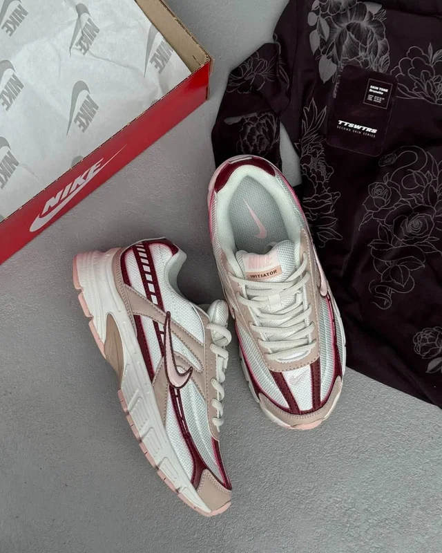 Nike Initiator Beige/Pink — головне фото товару