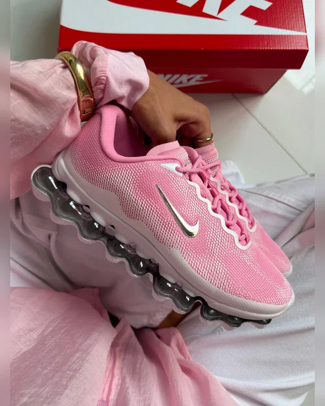 Nike Air Liqu — головне фото товару