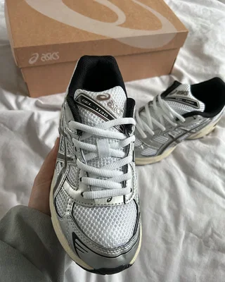 Asics Gel-1130 'White Clay Canyon' 1201A256-113 — головне фото товару