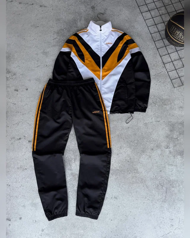 Костюм Adidas — головне фото товару