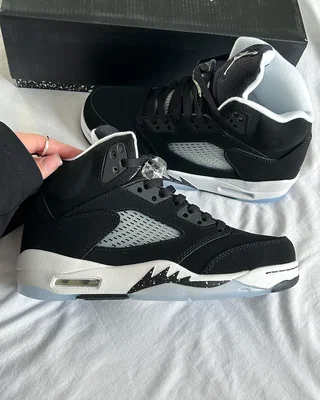 Nike Air Jordan 5 Retro 'Oreo' 2021 440888-011 — головне фото товару