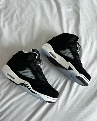 Nike Air Jordan 5 Retro 'Oreo' 2021 440888-011 — головне фото товару