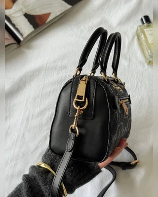 COACH ‎‎‎‎ Coach Mini Rowan Crossbody in Signature Black Leather 17 x 12 x 10 — головне фото товару