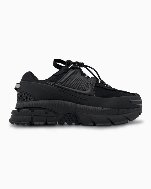 Nike Zoom Vomero Roam Triple Black — головне фото товару