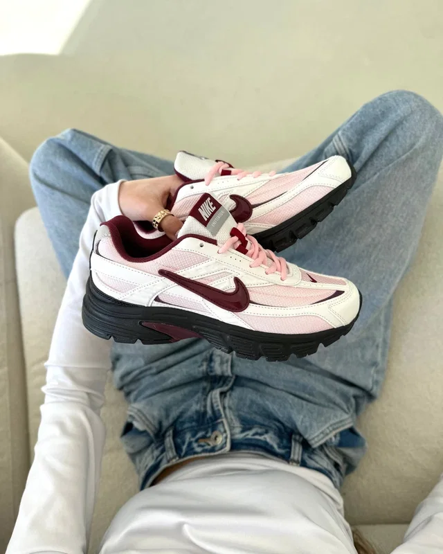 Nike Initiator white black burgundy — головне фото товару