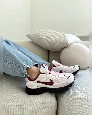 Nike Initiator white black burgundy — головне фото товару