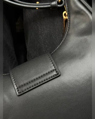 Celine Ava Triomphe Soft Bag in Smooth Calfskin Black [оригінальна брендована коробка] — головне фото товару