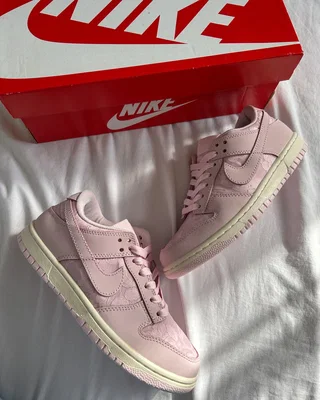 Nike SB Dunk Low WMNS Lace Pack Regal Pink — головне фото товару