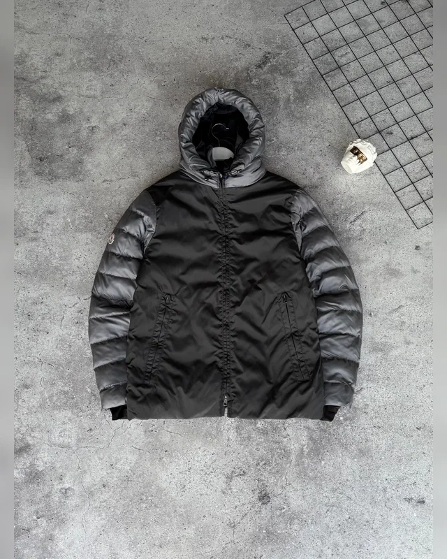 Куртка Moncler — головне фото товару