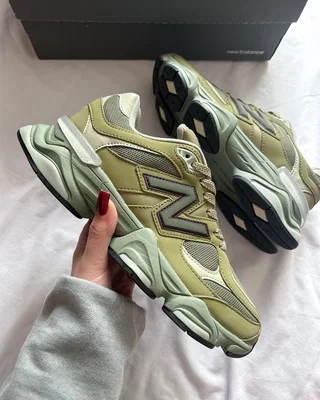 New Balance 9060 Green — головне фото товару