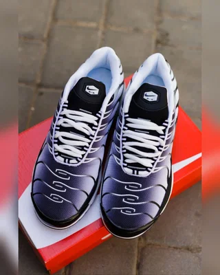 Nike TN • Black White Green • — головне фото товару