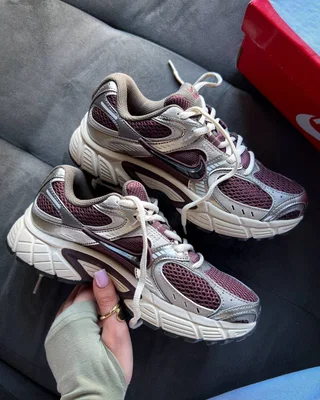 Nike V5 RNR 'Burgundy Crush Wine Red' — головне фото товару