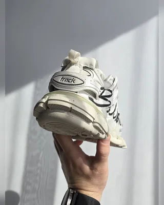 Balenciaga Track • Ivory White • — головне фото товару