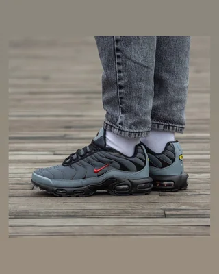 Nike Air Max TN Plus Black Grey Red — головне фото товару