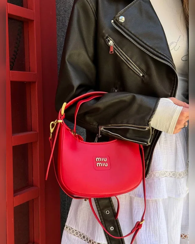 Miu Miu Leather Hobo Bag Red (БЕЗ КОРОБКИ) — головне фото товару