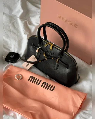 Miu Miu Aventure Nappa Leather Top Handle Bag Black [оригінальна магнітна коробка] 29.5. х 17 х 10.5 — головне фото товару